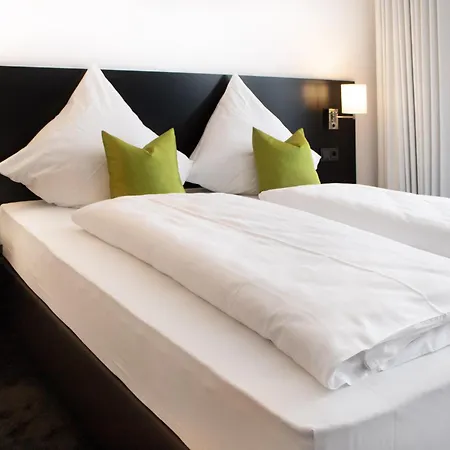 Hotel Saw By Wmm
